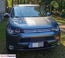 Mitsubishi Outlander 2013 2.0 147 KM Mitsubishi Outlander 2013 2.0 147 KM