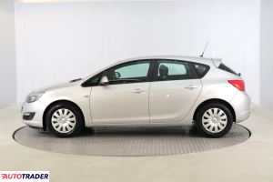 Opel Astra 2015 1.6 108 KM