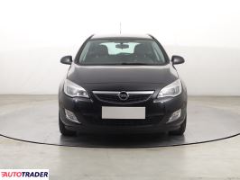 Opel Astra 2012 1.4 138 KM