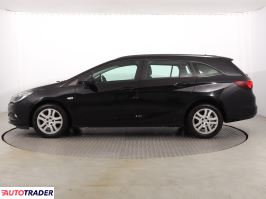 Opel Astra 2017 1.6 108 KM