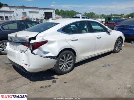 Lexus ES 2021 3
