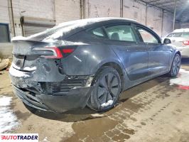 Tesla Model 3 2025