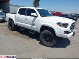 Toyota Tacoma - zobacz ofertę