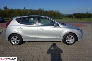 Hyundai i30 2011 1.6 90 KM