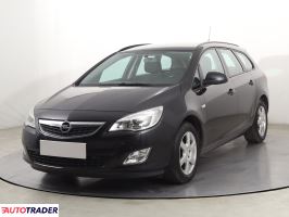 Opel Astra 2012 1.4 138 KM