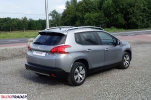 Peugeot 2008 2015 1.2 82 KM