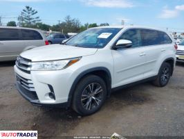 Toyota Highlander 2019 3