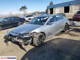 Lexus ES - zobacz ofertę