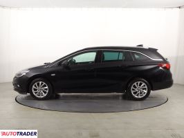 Opel Astra 2018 1.4 147 KM