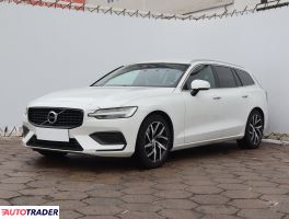 Volvo V60 2019 2.0 246 KM