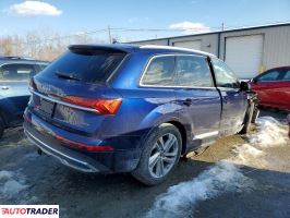 Audi Q7 2023 3