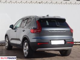 Volvo XC40 2019 2.0 147 KM
