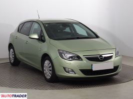 Opel Astra 2011 1.4 138 KM