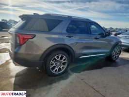 Ford Explorer 2025 3