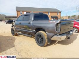 Toyota Tundra 2021 5