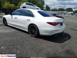 Mercedes 2022 4