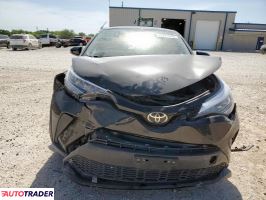 Toyota C-HR 2020 2 Toyota C-HR 2020 2