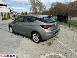 Opel Astra 2016 1.6 110 KM
