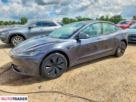 Tesla Model 3 2024