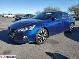 Nissan Altima - zobacz ofertę