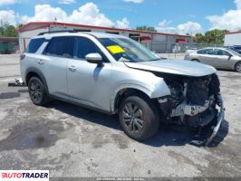 Nissan Pathfinder 2022 3