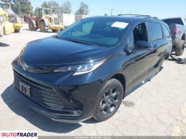 Toyota Sienna 2025 2