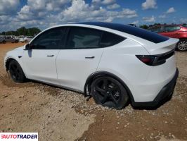 Tesla Model Y 2026