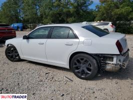 Chrysler 300C 2023 3