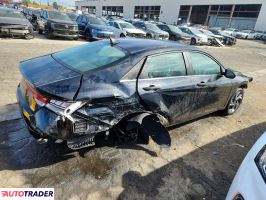 Hyundai Elantra 2025 2