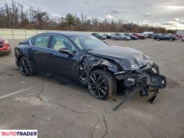 Lexus IS 2024 3