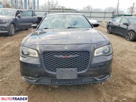 Chrysler 300C 2022 3