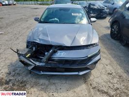 Hyundai Elantra 2025 2