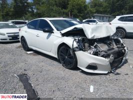 Nissan Altima - zobacz ofertę