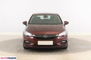 Opel Astra 2018 1.4 123 KM