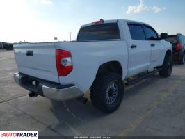 Toyota Tundra 2021 5