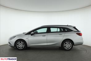 Opel Astra 2017 1.6 108 KM