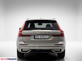Volvo XC60 2022 2.0 197 KM