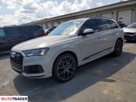 Audi Q7 2021 3