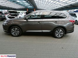 Mitsubishi Outlander 2019 2 150 KM Mitsubishi Outlander 2019 2 150 KM