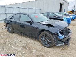 Chrysler 300C 2022 3