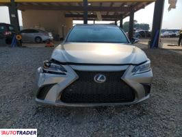 Lexus ES 2021 3