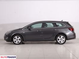 Opel Astra 2011 1.4 138 KM