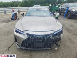 Lexus IS 2021 3