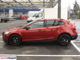 Volvo V40 Cross Country 2017 2.0 118 KM