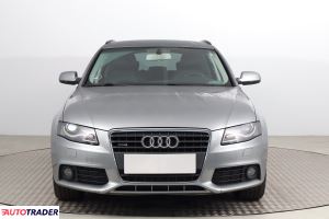 Audi A4 2010 2.0 140 KM