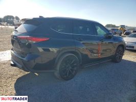 Toyota Highlander 2022 3