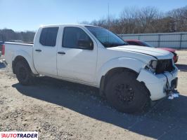 Nissan Frontier 2019 4