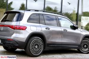 Mercedes Pozostałe 2022 228 KM