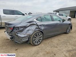 Lexus ES 2021 3