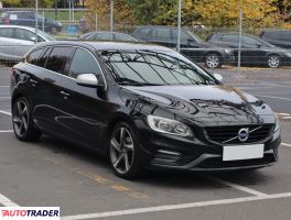 Volvo V60 2015 2.0 147 KM